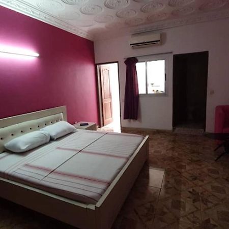 Residence Bethany Palace Abidjan Buitenkant foto