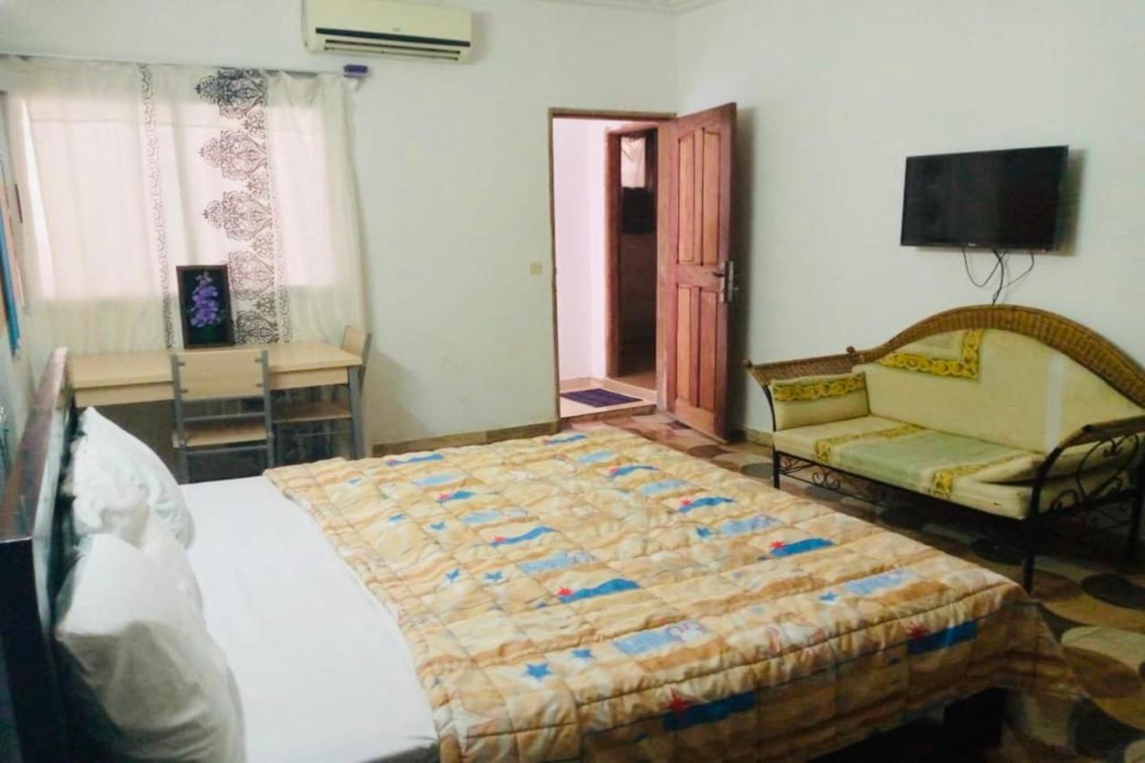 Residence Bethany Palace Abidjan Buitenkant foto