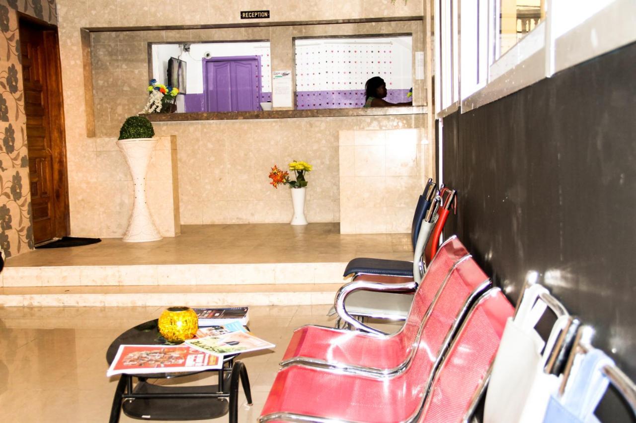 Residence Bethany Palace Abidjan Buitenkant foto