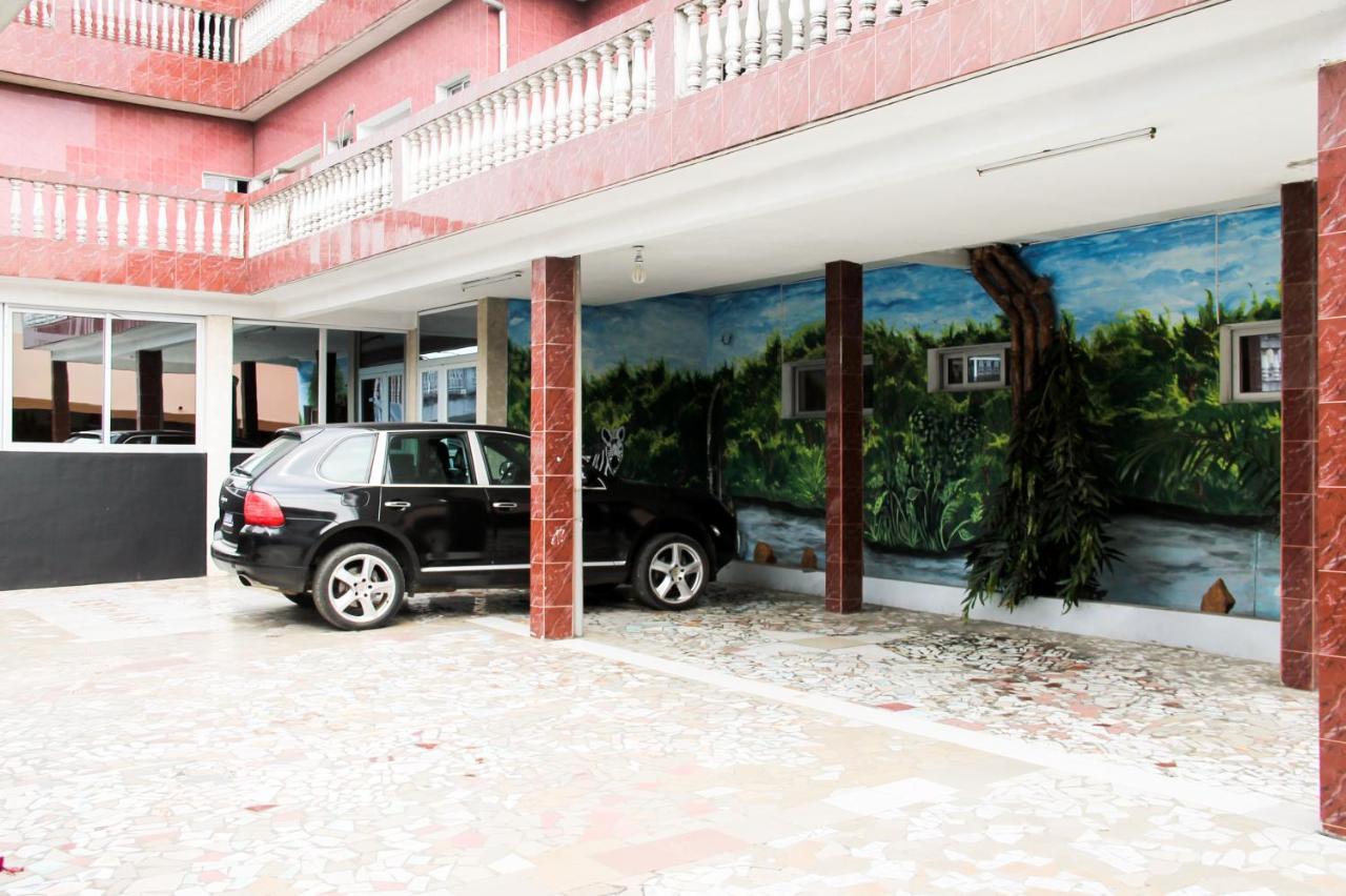 Residence Bethany Palace Abidjan Buitenkant foto