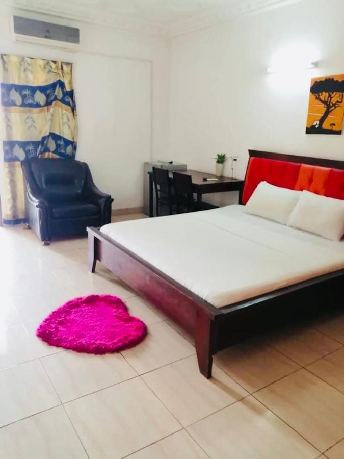 Residence Bethany Palace Abidjan Buitenkant foto