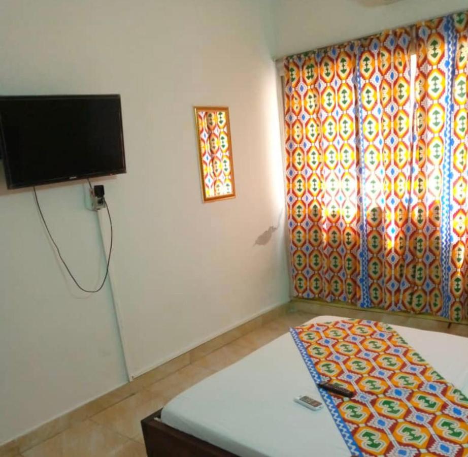 Residence Bethany Palace Abidjan Buitenkant foto
